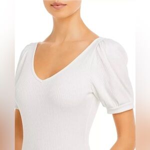 NWT Aqua White Puff Sleeve, Ribbed V-Neck Bodysuit‎ Size XL